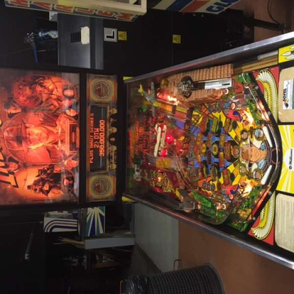 INDIANA JONES : The Pinball Adventure 